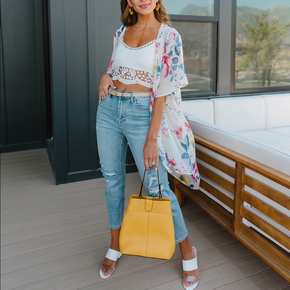 Lightweight Floral Kimono in Ivory - Picture 5 of 10